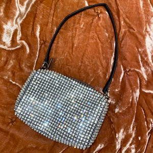 bags spring trend to thrift